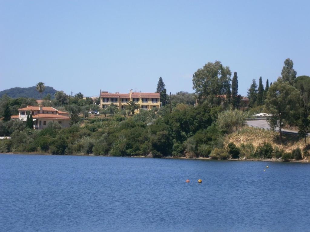 Athineos Apartments Κομμένο Εξωτερικό φωτογραφία